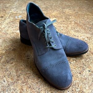 Stacy Adam’s Gray Sued Lace Up Shoes